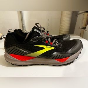 Brooks Cascadia 16 Trail Running Shoes